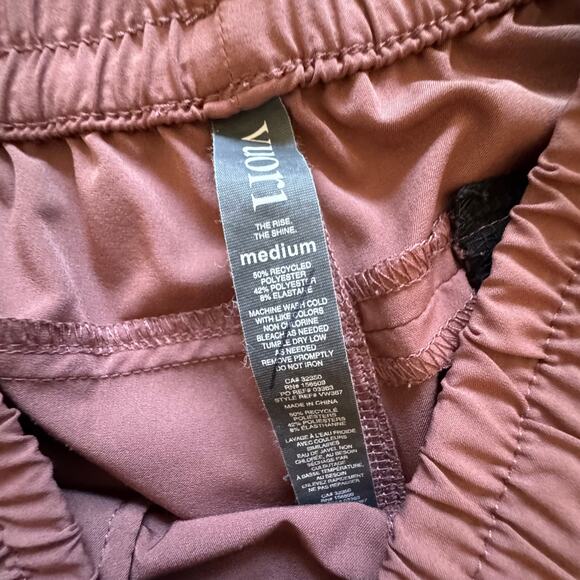 Vuori Women's Athletic Shorts - Size M - Picture 2 of 6